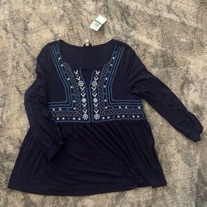 Neiman Marcus embroidered navy knit tunic size large soft